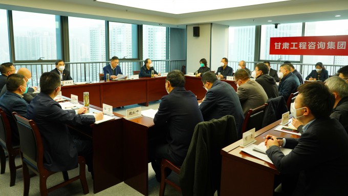 馬明在復(fù)工復(fù)產(chǎn)穩(wěn)增長(zhǎng)調(diào)度會(huì)上強(qiáng)調(diào)：以等不起慢不得的緊迫感做實(shí)做細(xì)復(fù)工復(fù)產(chǎn)，以謀得實(shí)干得好的責(zé)任感統(tǒng)籌部署年底沖刺和明年重點(diǎn)工作